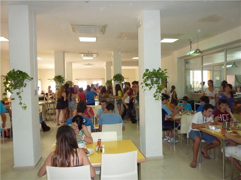 Marbella Inturjoven Youth Hostel Bagian luar foto